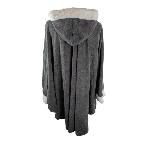 LE MODA Women's Warm Winter Hooded Cape Coat Grey White ONE SIZE Cozy Faux Fur - Picture 3 of 5